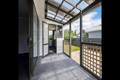 Photo of property in 179a Bridge Street, Bulls, 4818