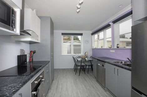 Photo of property in 30 Bell Street, Marton, 4710