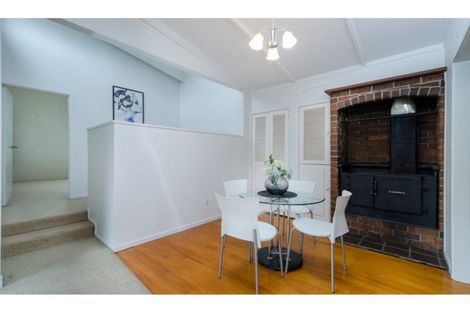 Photo of property in 22 Vina Place, Massey, Auckland, 0614