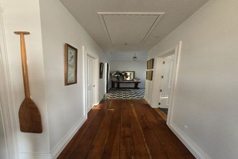 Photo of property in 4 Seaview Terrace, Bluff Hill, Napier, 4110