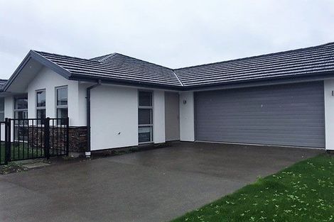 Photo of property in 5 Robalan Close, Halswell, Christchurch, 8025