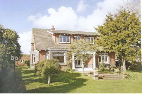 Photo of property in 217 Fitzherbert Avenue, West End, Palmerston North, 4410