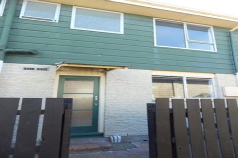 Photo of property in 2/19 Hargest Crescent, Sydenham, Christchurch, 8023