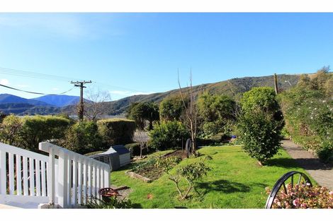 Photo of property in 21 Main Road, Havelock, 7100