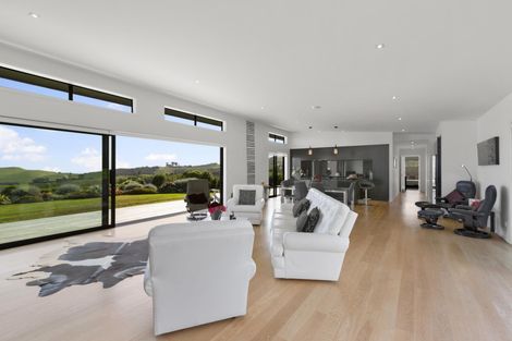 Photo of property in 812 Ruapuke Road, Raglan, 3296