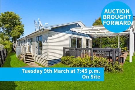 Photo of property in 230d Sturges Road, Henderson, Auckland, 0612