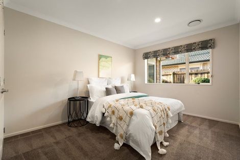 Photo of property in 5 Castlehill Court, Wattle Downs, Auckland, 2103