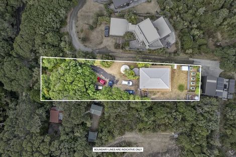 Photo of property in 19 Beach Valley Road, Piha, New Lynn, 0772