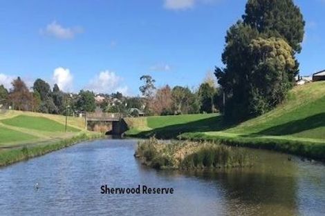 Photo of property in 2/73 Glencoe Road, Browns Bay, Auckland, 0630