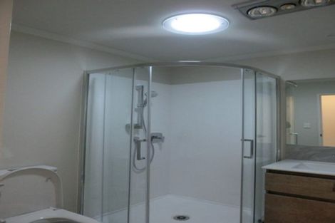 Photo of property in 8/66 Swanson Road, Henderson, Auckland, 0610