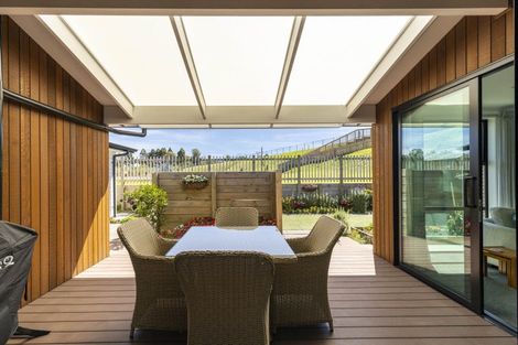 Photo of property in 10 Mackillop Way, Brooklands, New Plymouth, 4310