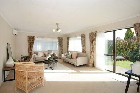 Photo of property in 16a Oaklea Avenue, Marton, 4710