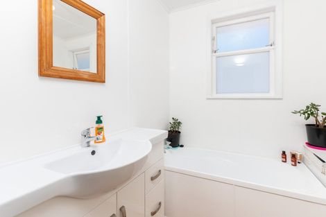 Photo of property in 189 Sievers Grove, Cannons Creek, Porirua, 5024