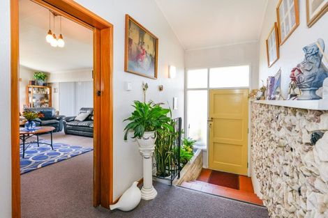 Photo of property in 115 Flaxmere Avenue, Flaxmere, Hastings, 4120