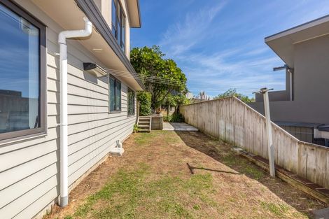 Photo of property in 16 Endeavour Drive, Whitby, Porirua, 5024