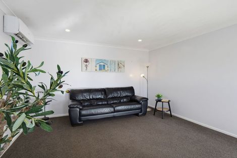 Photo of property in 2a Waitai Street, Castlecliff, Wanganui, 4501
