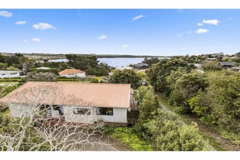 Photo of property in 9 Inca Place, Snells Beach, 0920