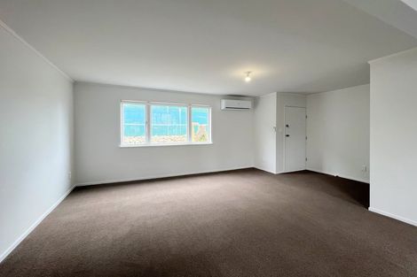 Photo of property in 36 Leonard Road, Mount Wellington, Auckland, 1060