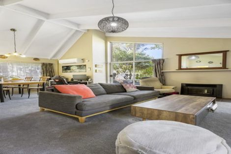 Photo of property in 2/19 Simon Ellice Drive, Bayview, Auckland, 0629