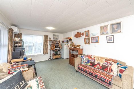 Photo of property in 30 Seafront Road, Castlecliff, Wanganui, 4501