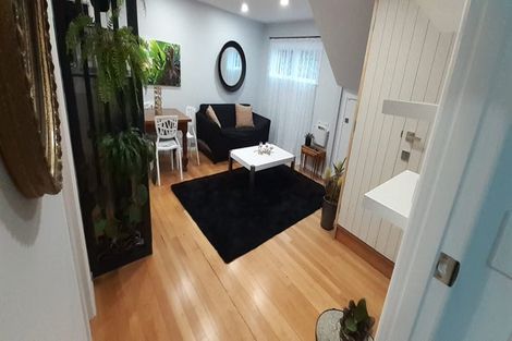 Photo of property in 352 Titirangi Road, Titirangi, Auckland, 0604