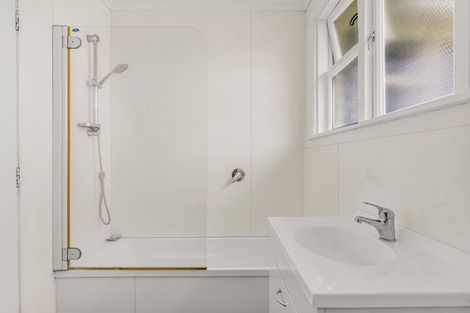 Photo of property in 24 Churchill Crescent, Te Hapara, Gisborne, 4010