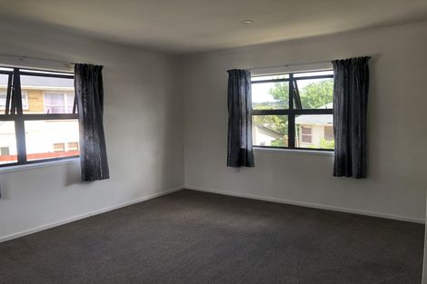Photo of property in 73 Tramway Road, Beach Haven, Auckland, 0626