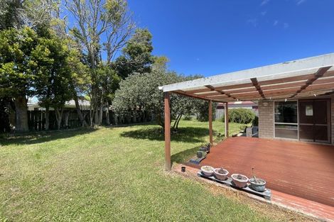 Photo of property in 13a Woodside Road, Massey, Auckland, 0614