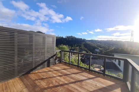 Photo of property in 2 Bee Lane, Whitby, Porirua, 5024