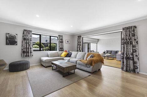 Photo of property in 39a Norfolk Drive, Cambridge, 3434