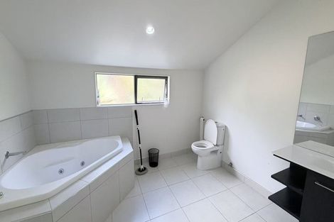 Photo of property in 9 Amber Glen, Albany, Auckland, 0632