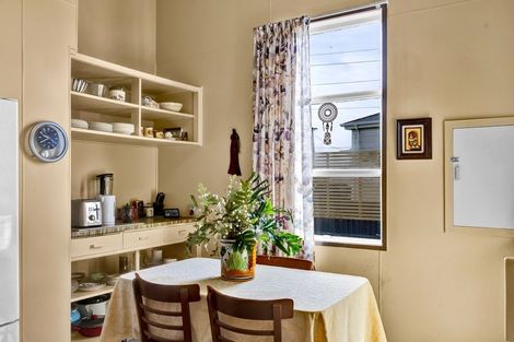 Photo of property in 49 Egmont Street, Hawera, 4610