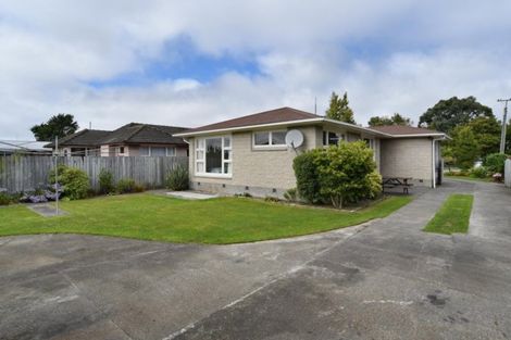 Photo of property in 23 Sturrocks Road, Redwood, Christchurch, 8051