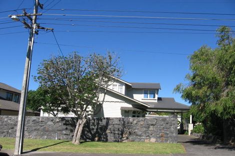 Photo of property in 3 Ocean View Road, Milford, Auckland, 0620