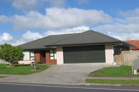 Photo of property in 202 Te Irirangi Drive, Flat Bush, Auckland, 2019