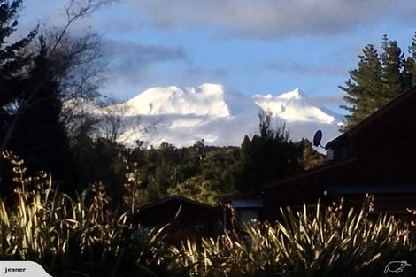 Photo of property in 2 Park Avenue Mews, Ohakune, 4625