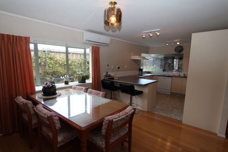 Photo of property in 3 Matilda Place, Weymouth, Auckland, 2103