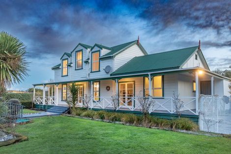 Photo of property in Dippers Halll, 28 Bell Street, Otane, 4202