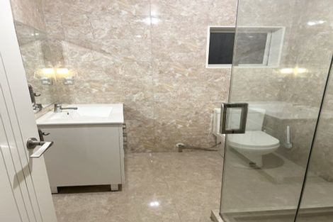 Photo of property in 1/113 Tirimoana Road, Te Atatu South, Auckland, 0602