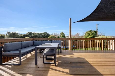 Photo of property in 20 Valley Road, Pukekohe, 2120