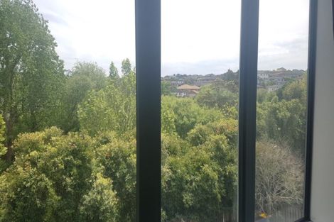 Photo of property in 693 East Coast Road, Browns Bay, Auckland, 0630