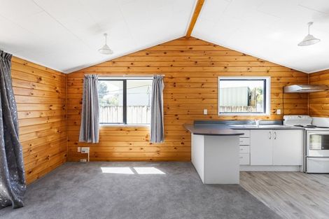 Photo of property in 8 Conifer Place, Te Puke, 3119