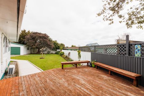 Photo of property in 28 Escort Grove, Awapuni, Palmerston North, 4412