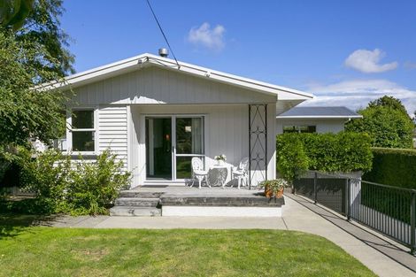 Photo of property in 2/79 Taupo View Road, Taupo, 3330