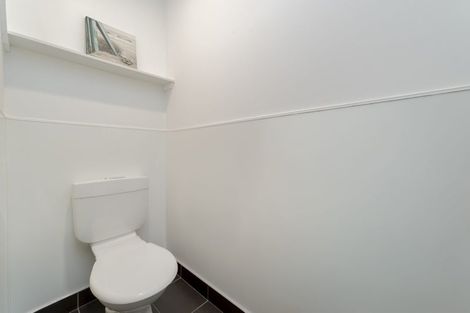 Photo of property in 25c Buscomb Avenue, Henderson, Auckland, 0610