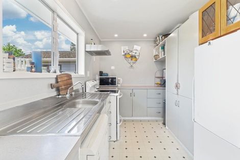 Photo of property in 17 Tudor Place, Mount Maunganui, 3116