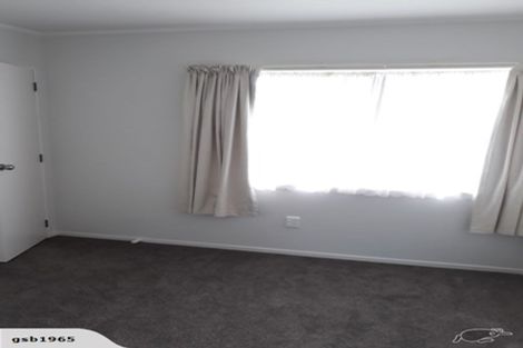 Photo of property in 2/11a Albert Street, Papakura, 2110