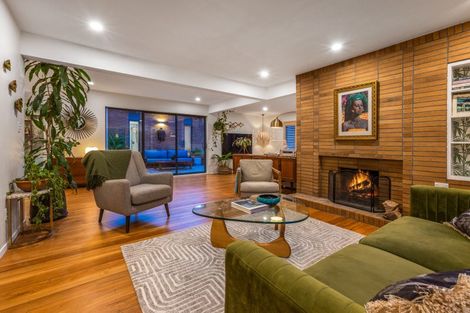 Photo of property in 19 Hillcrest Road, Raumati South, Paraparaumu, 5032