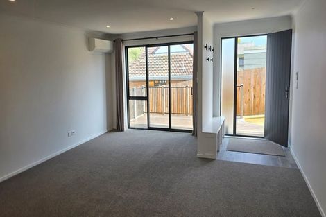 Photo of property in 30c Russell Road, Manurewa, Auckland, 2102