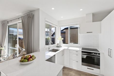 Photo of property in 53 Rodney Street, Howick, Auckland, 2014